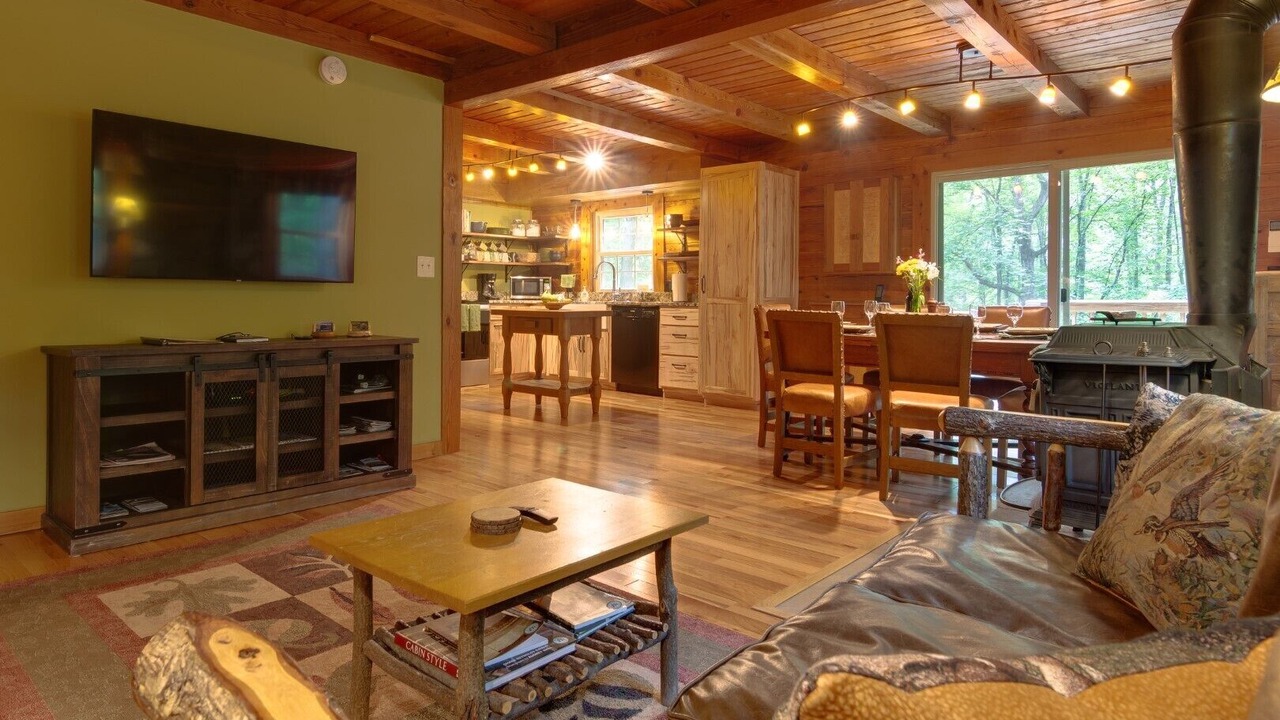 Photo of Bedroom in Weaverville