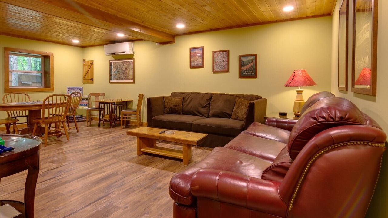 Photo of Bedroom in Weaverville