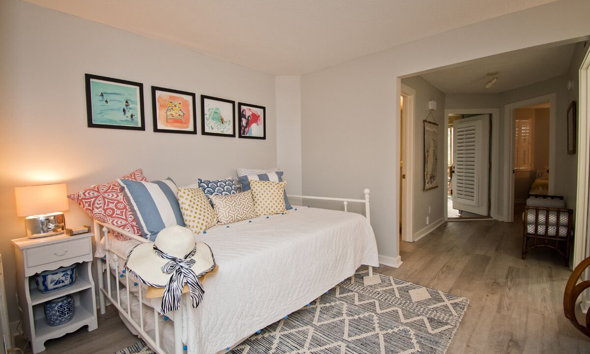 Photo of Bedroom in Pine Knoll Shores