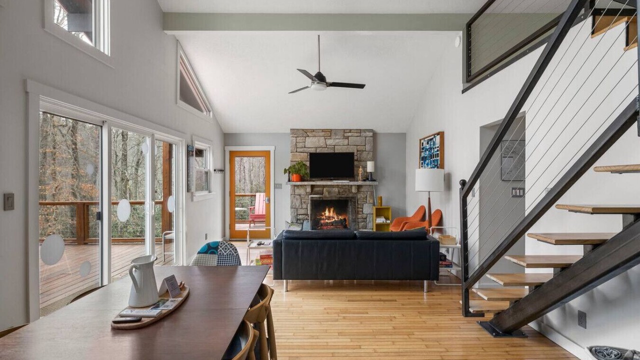 Photo of Livingroom in Gerton