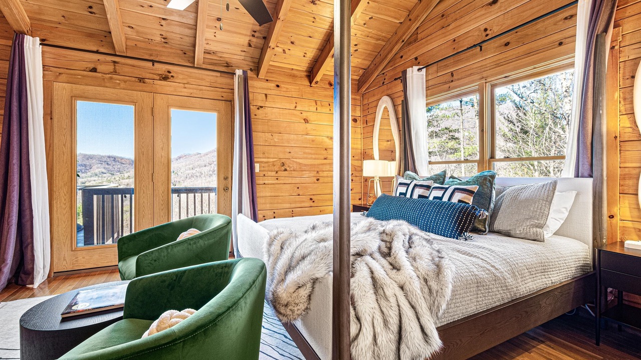 Photo of Bedroom in Marion