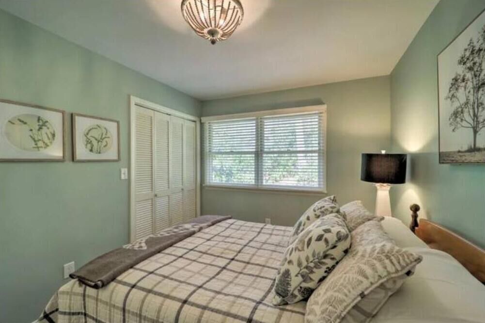 Photo of Bedroom in Newland