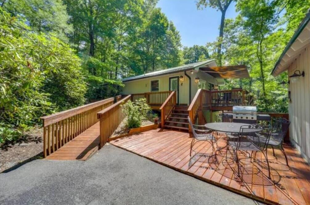 Photo of Outdoor in Newland