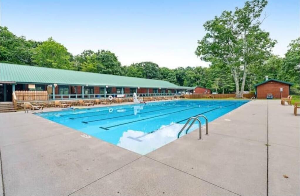 Photo of Outdoor in Newland