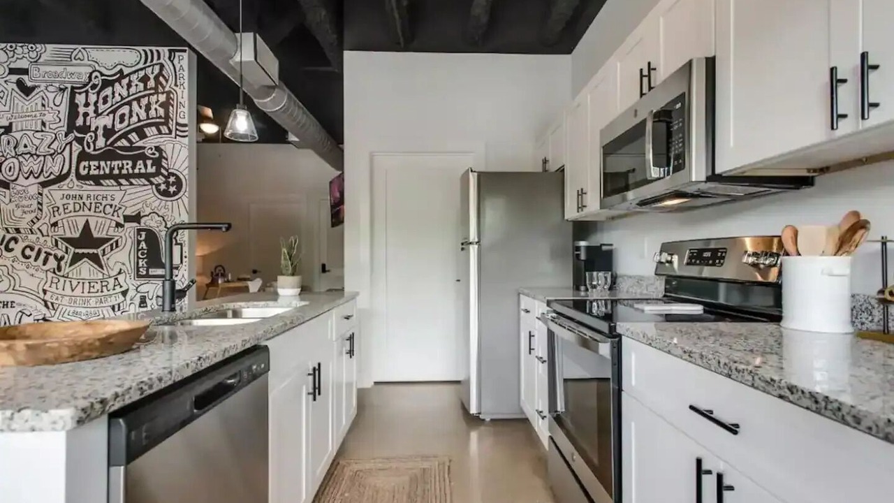 Photo of Kitchen in TMAG Thompson LN - Murfreesboro Rd