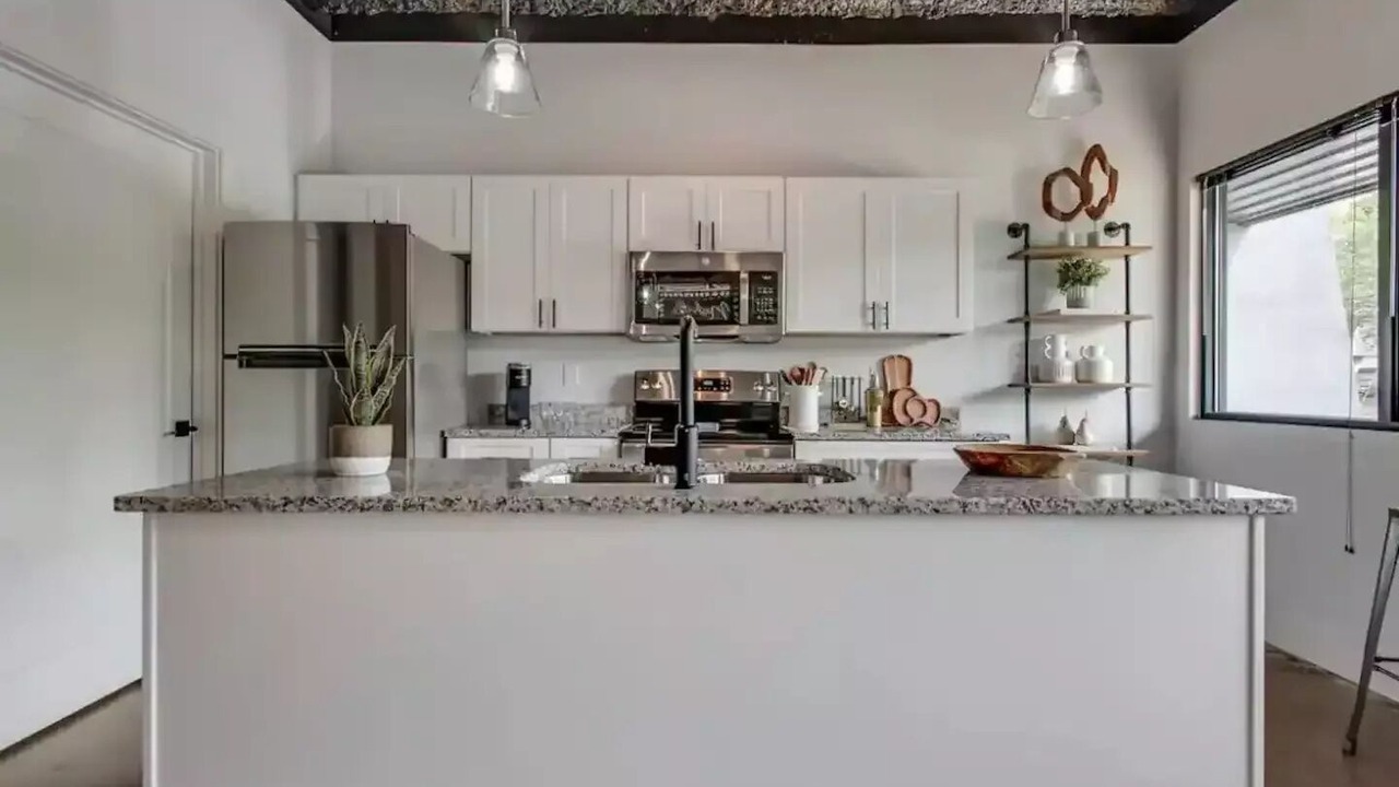 Photo of Kitchen in TMAG Thompson LN - Murfreesboro Rd