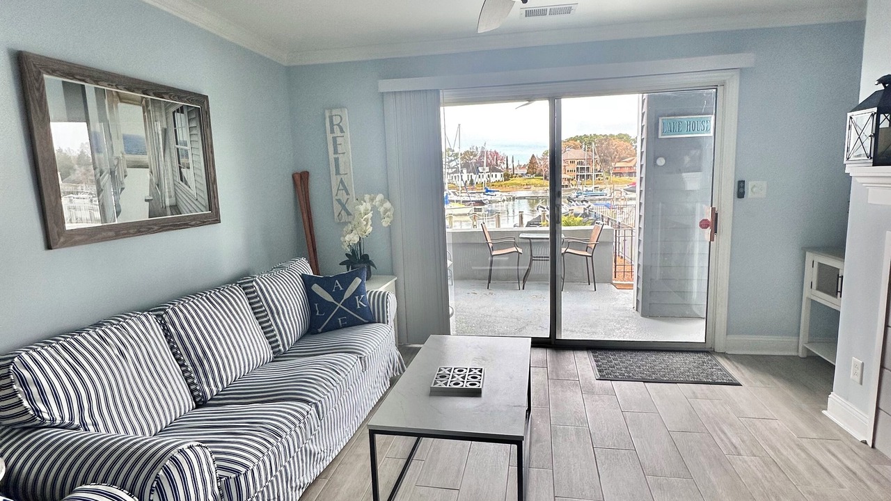 Photo of Livingroom in Cornelius