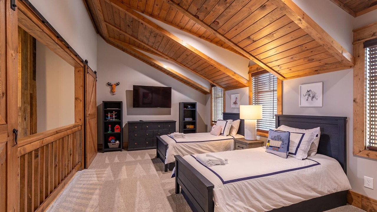 Photo of Bedroom in Banner Elk