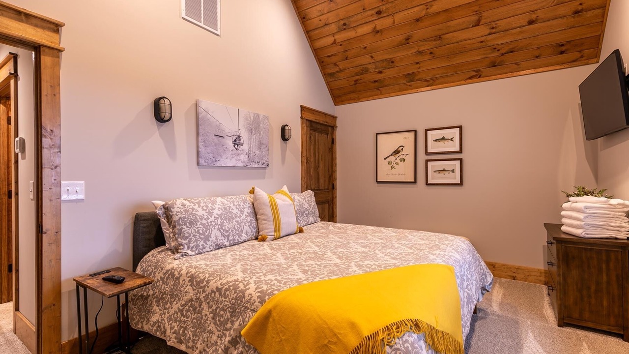 Photo of Bedroom in Banner Elk