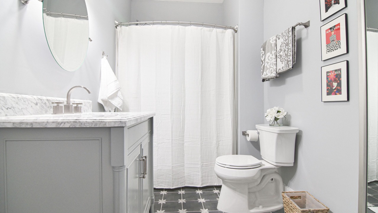 Photo of Bathroom in Belmont Historic District