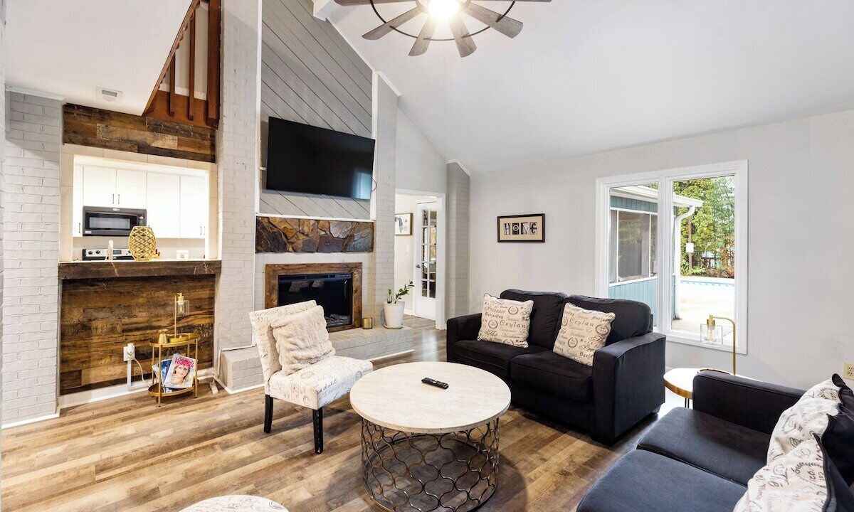 Photo of Livingroom in Charlotte