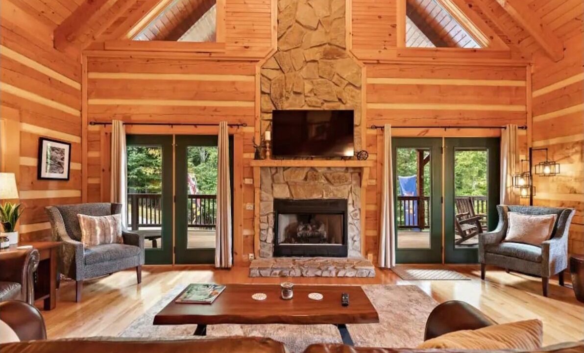 Photo of Livingroom in Charter Hills