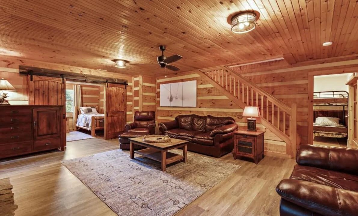 Photo of Livingroom in Charter Hills
