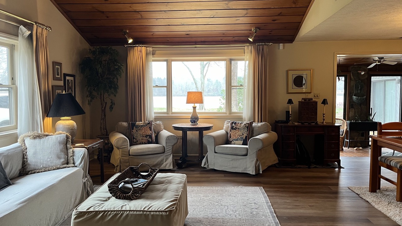 Photo of Livingroom in Hickory