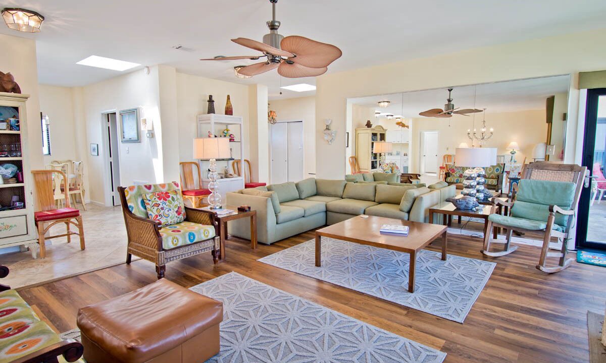 Photo of Livingroom in Indian Beach
