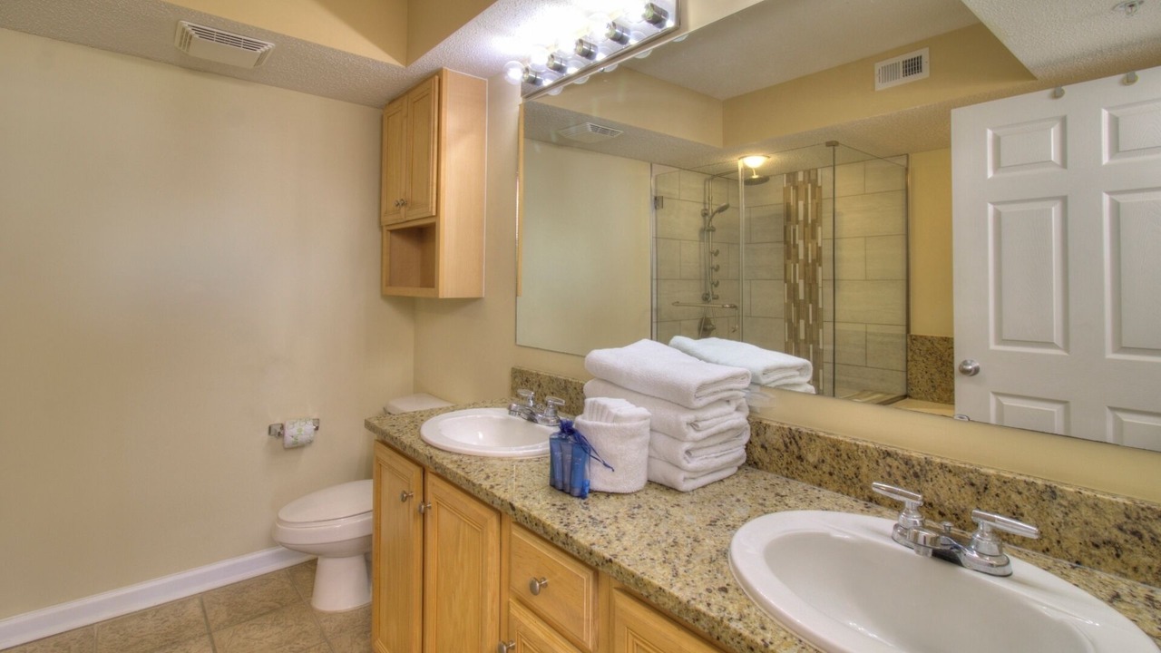 Photo of Bathroom in Ash