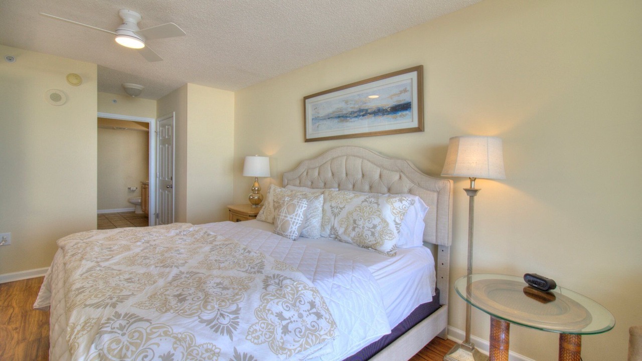 Photo of Bedroom in Ash