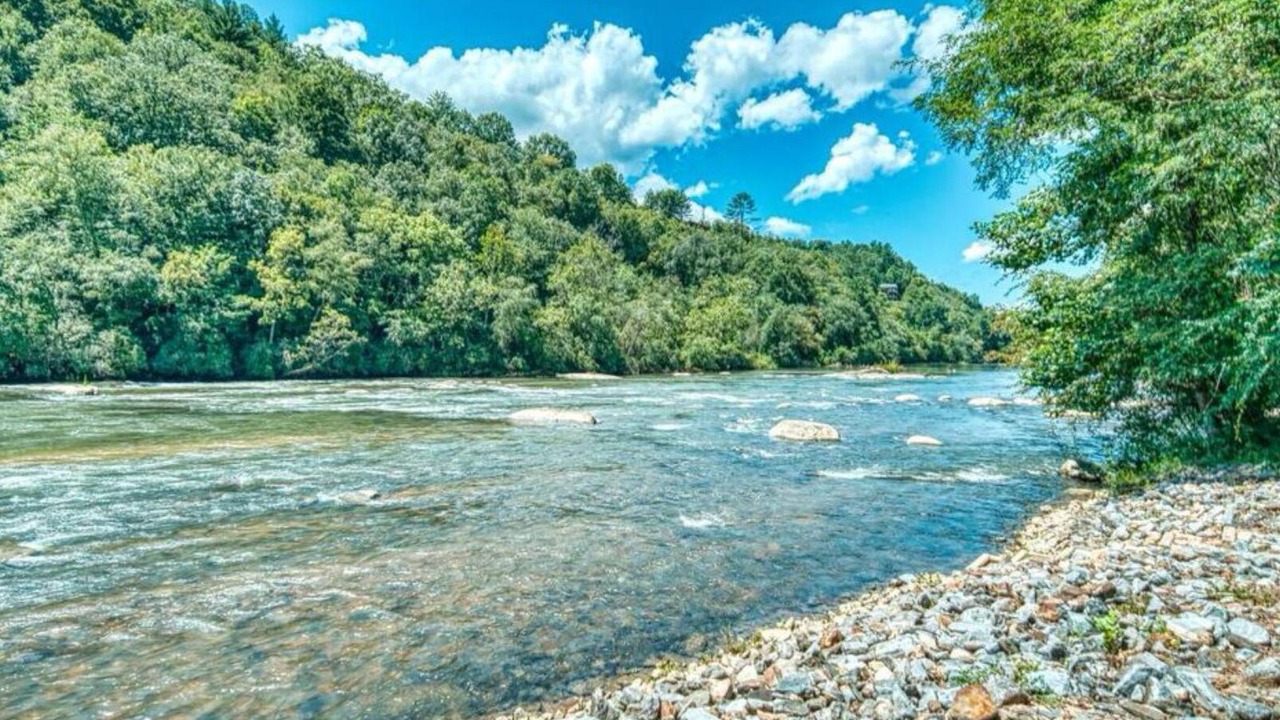Photo of Others in Murphy