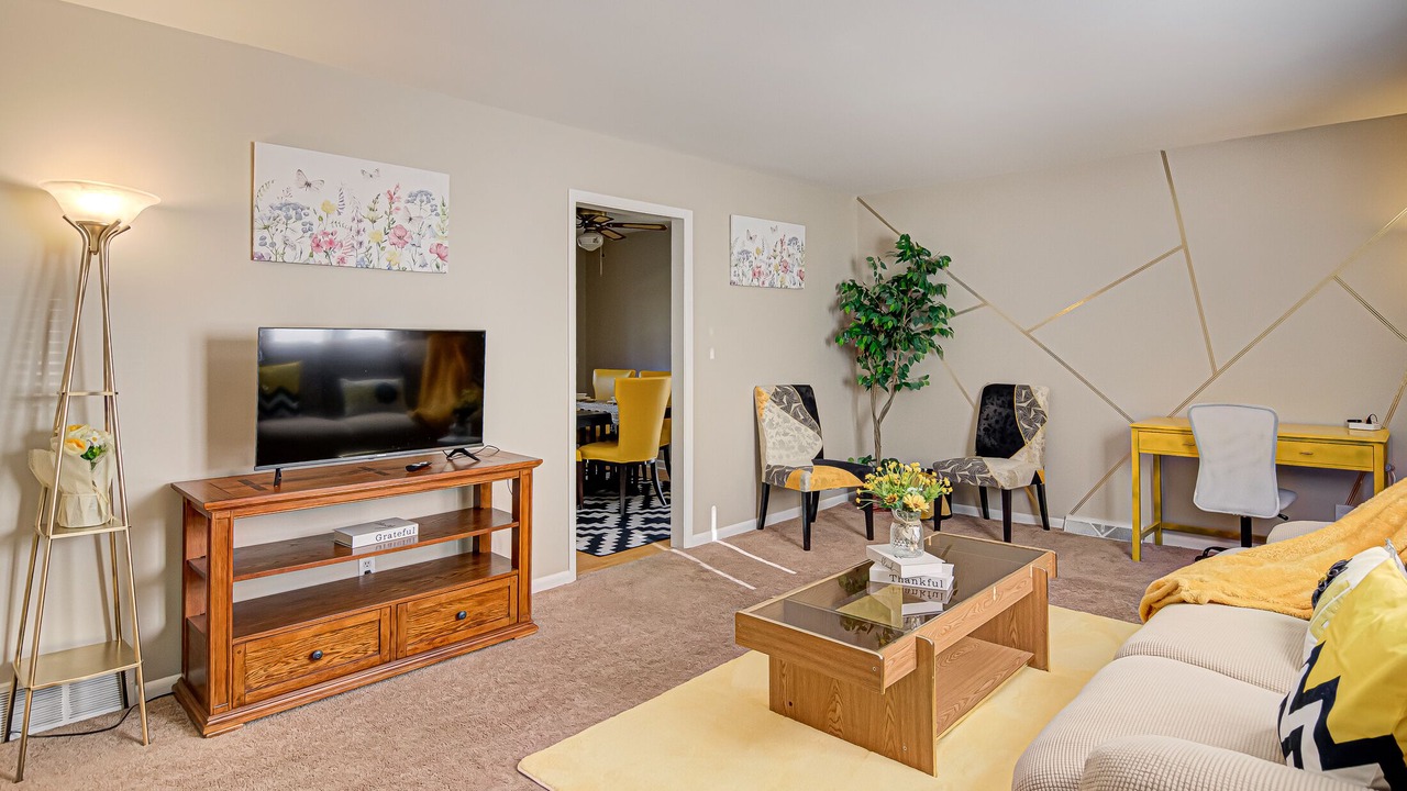 Photo of Livingroom in Winston - Salem