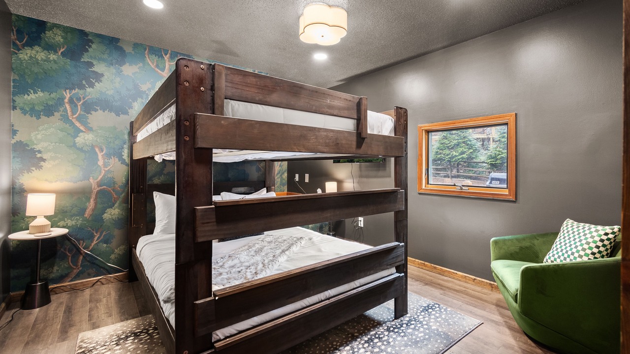Photo of Bedroom in Skyland