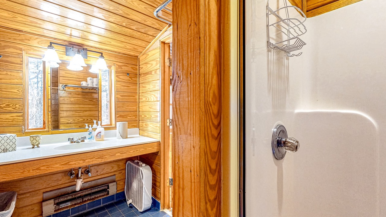 Photo of Bathroom in Black Mountain