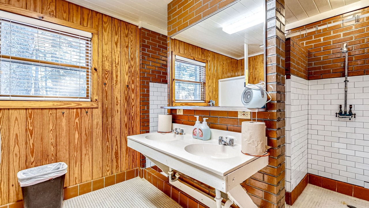 Photo of Bathroom in Black Mountain
