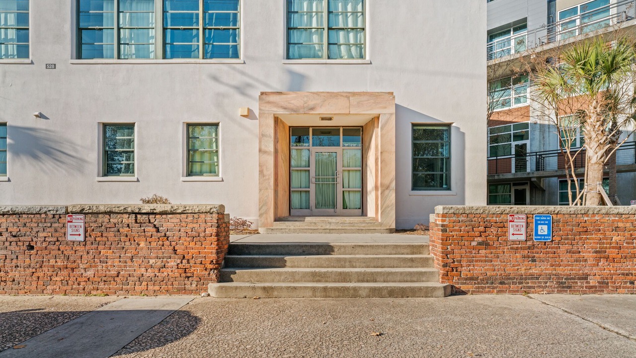 Photo of Outdoor in Old West Broad Neighborhood