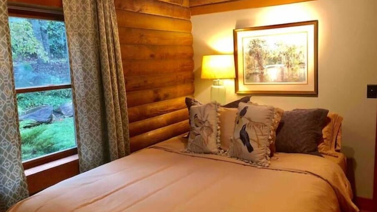 Photo of Bedroom in Tryon
