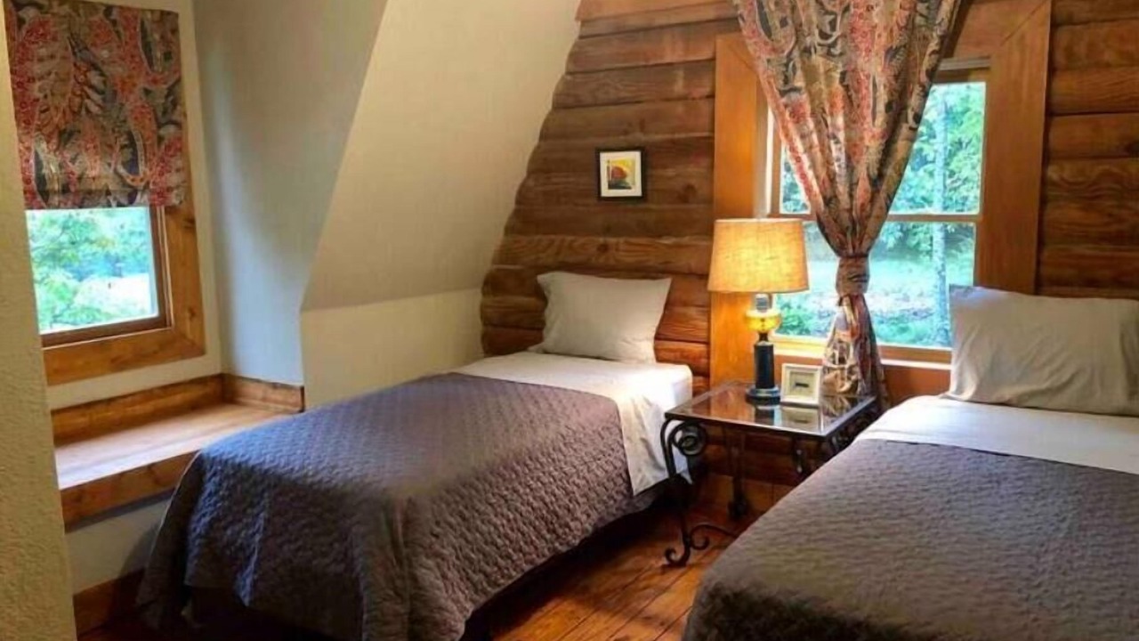 Photo of Bedroom in Tryon