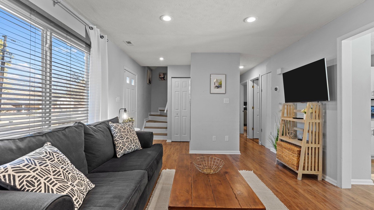 Photo of Livingroom in Southwest Raleigh