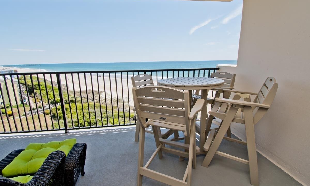 Photo of Patio Balcony in Emerald Isle