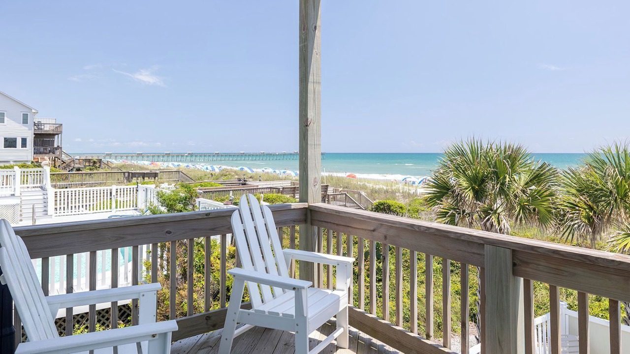 Photo of Patio Balcony in Emerald Isle