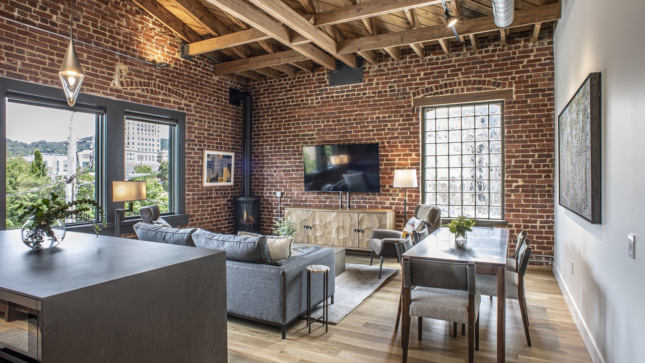 Photo of Livingroom in Downtown Asheville