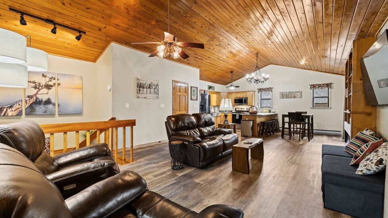 Photo of Livingroom in Sylva