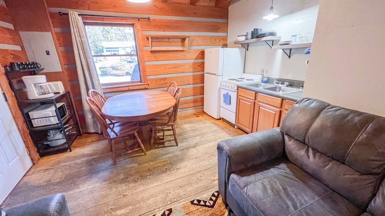 Photo of Bedroom in Cherokee