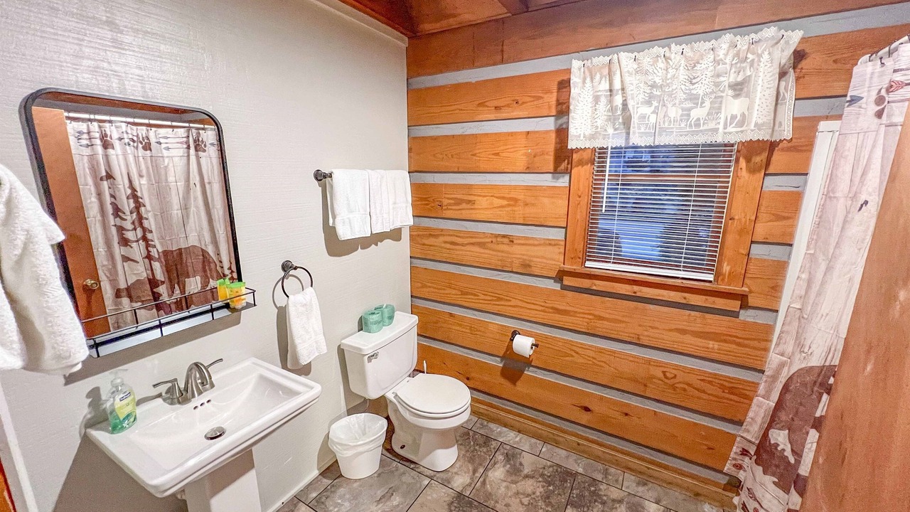 Photo of Bathroom in Cherokee