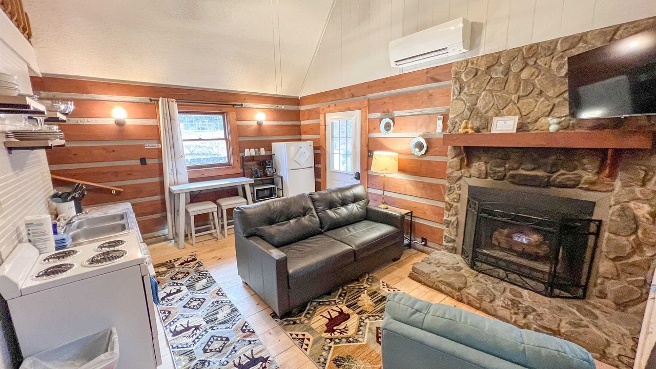 Photo of Livingroom in Cherokee