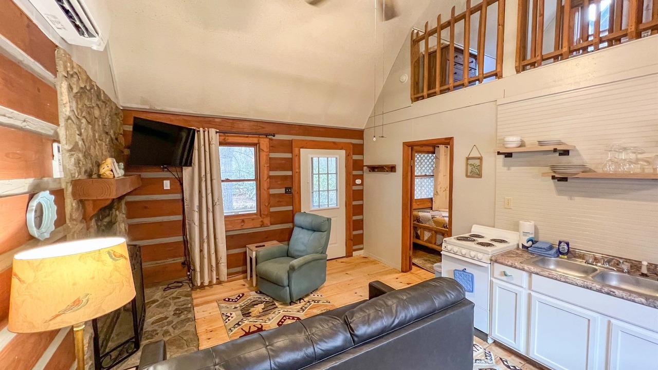 Photo of Livingroom in Cherokee
