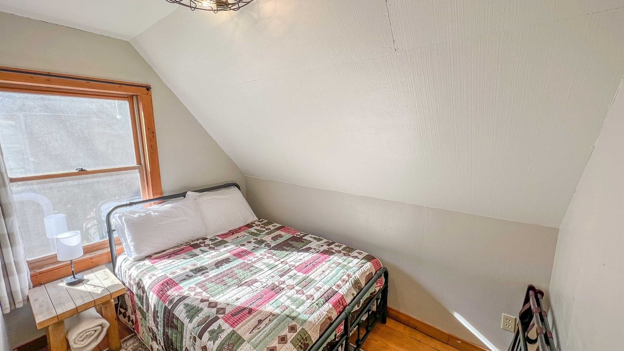Photo of Bedroom in Cherokee