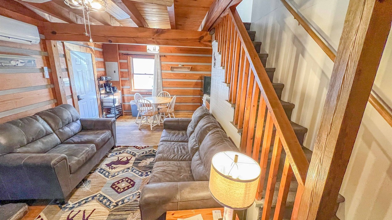 Photo of Livingroom in Cherokee