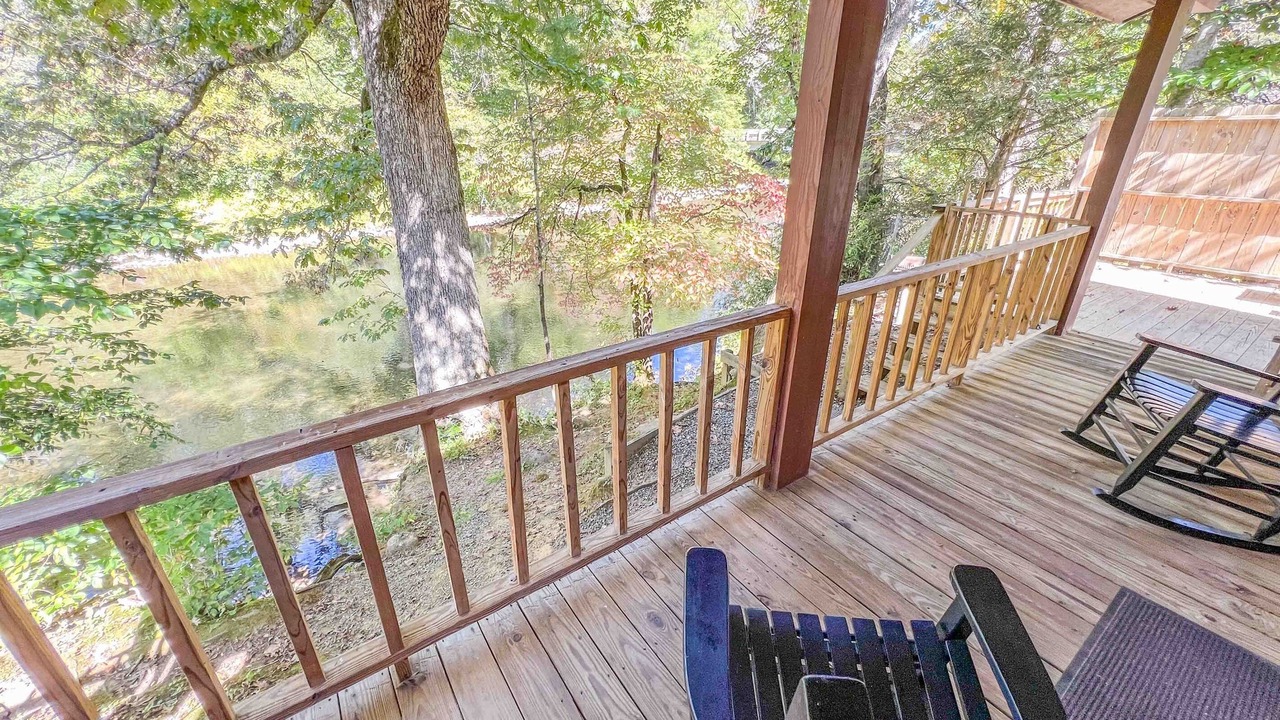 Photo of Patio Balcony in Cherokee