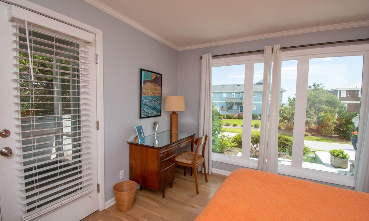Photo of Bedroom in Pine Knoll Shores