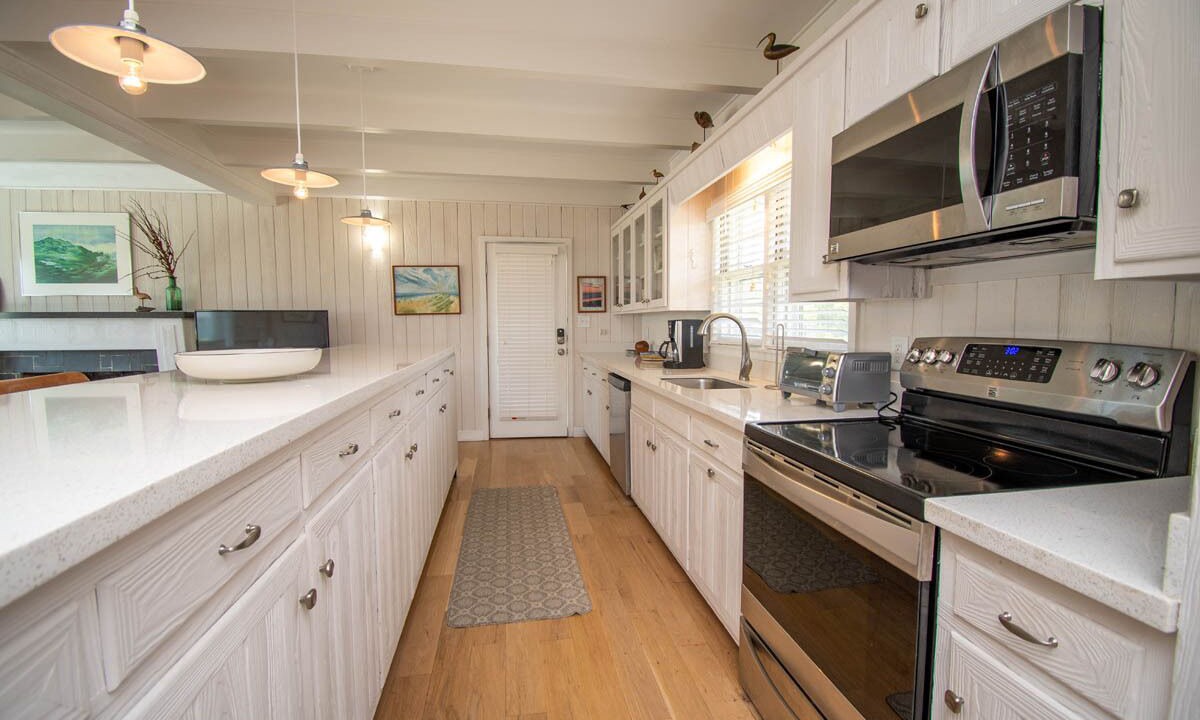 Photo of Kitchen in Pine Knoll Shores
