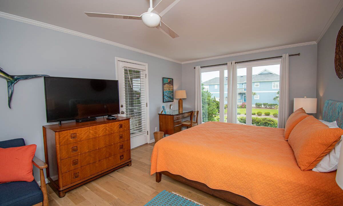 Photo of Bedroom in Pine Knoll Shores