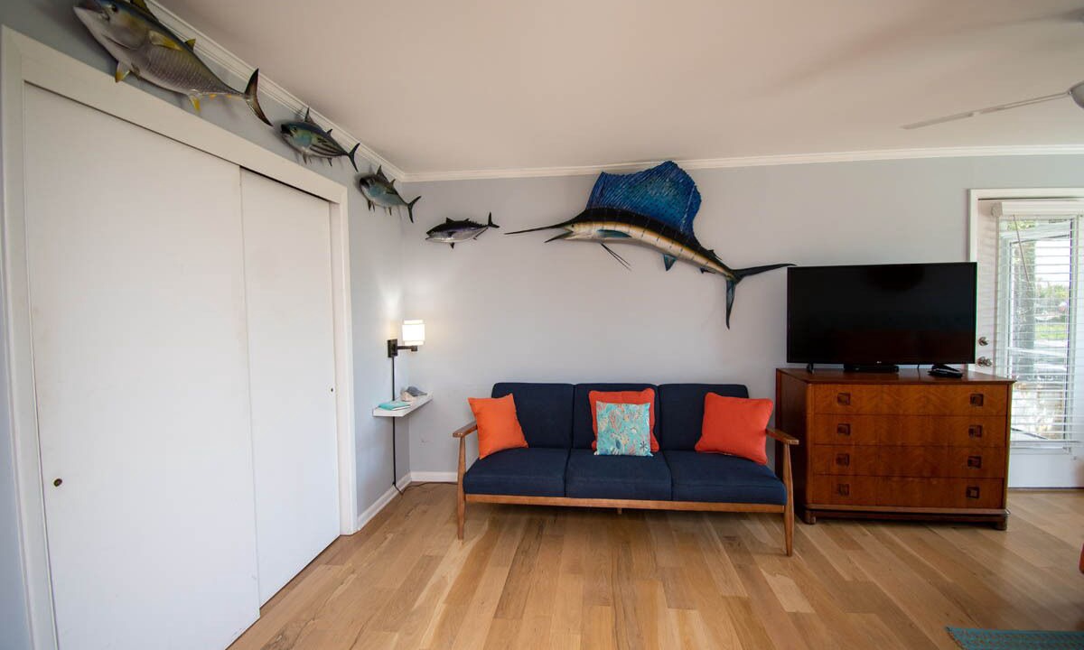 Photo of Livingroom in Pine Knoll Shores