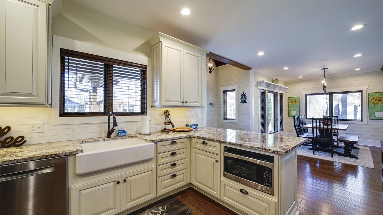 Photo of Kitchen in Glenville