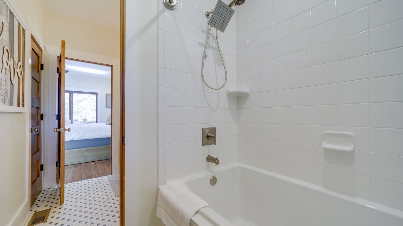 Photo of Bathroom in Glenville