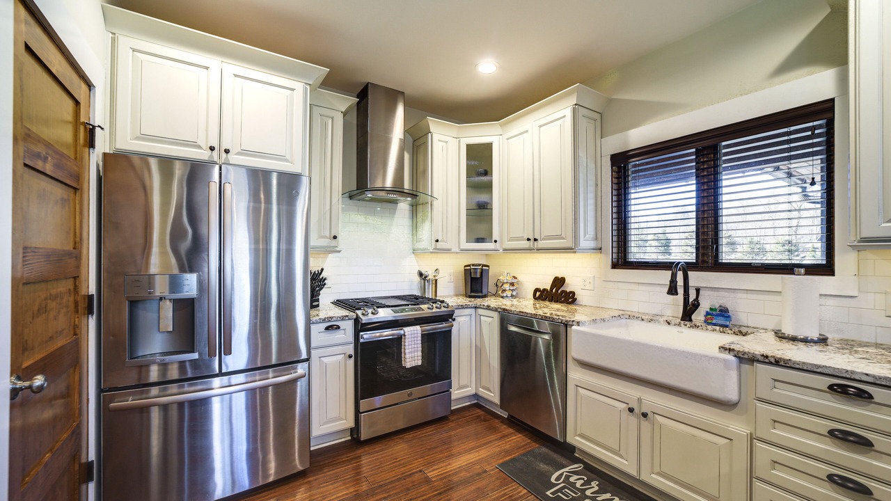 Photo of Kitchen in Glenville