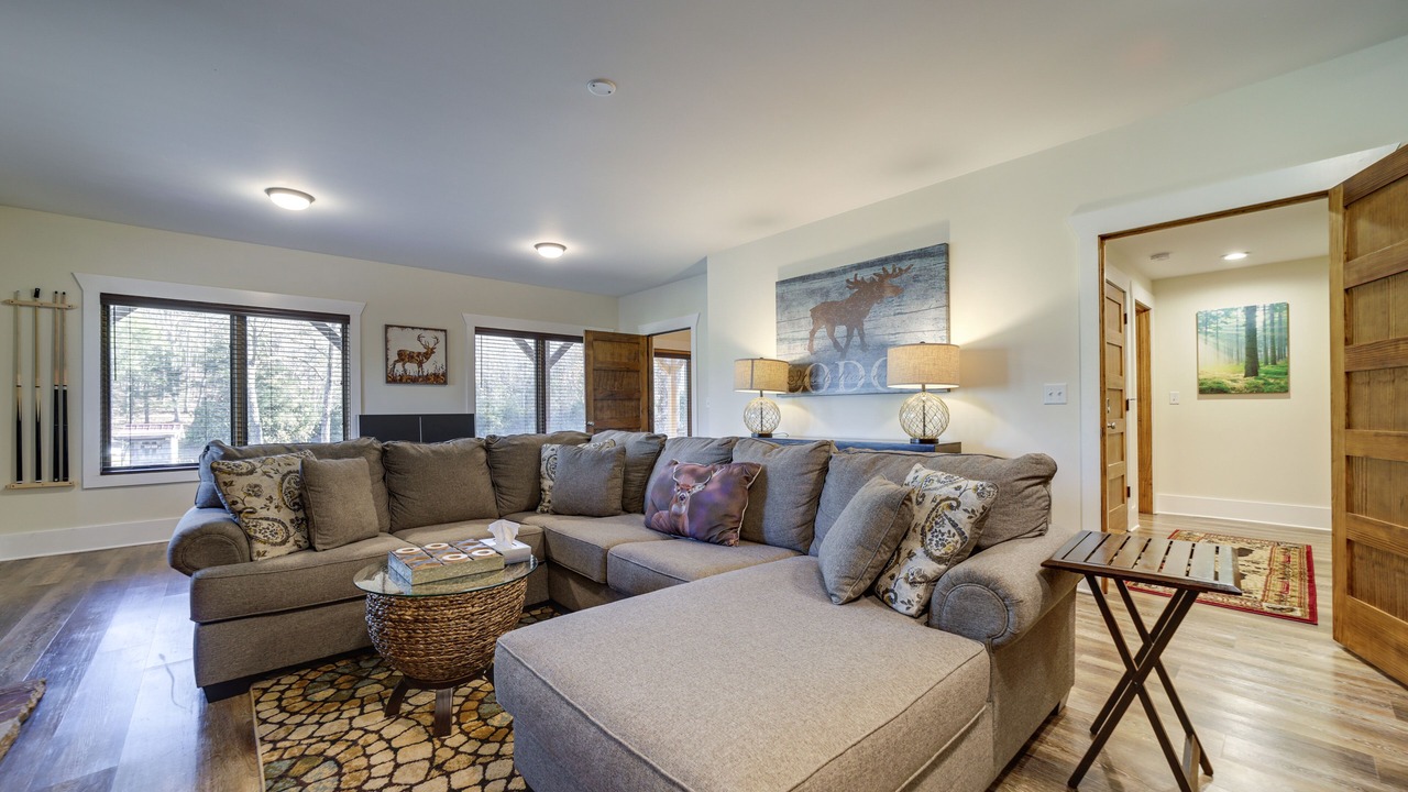 Photo of Livingroom in Glenville