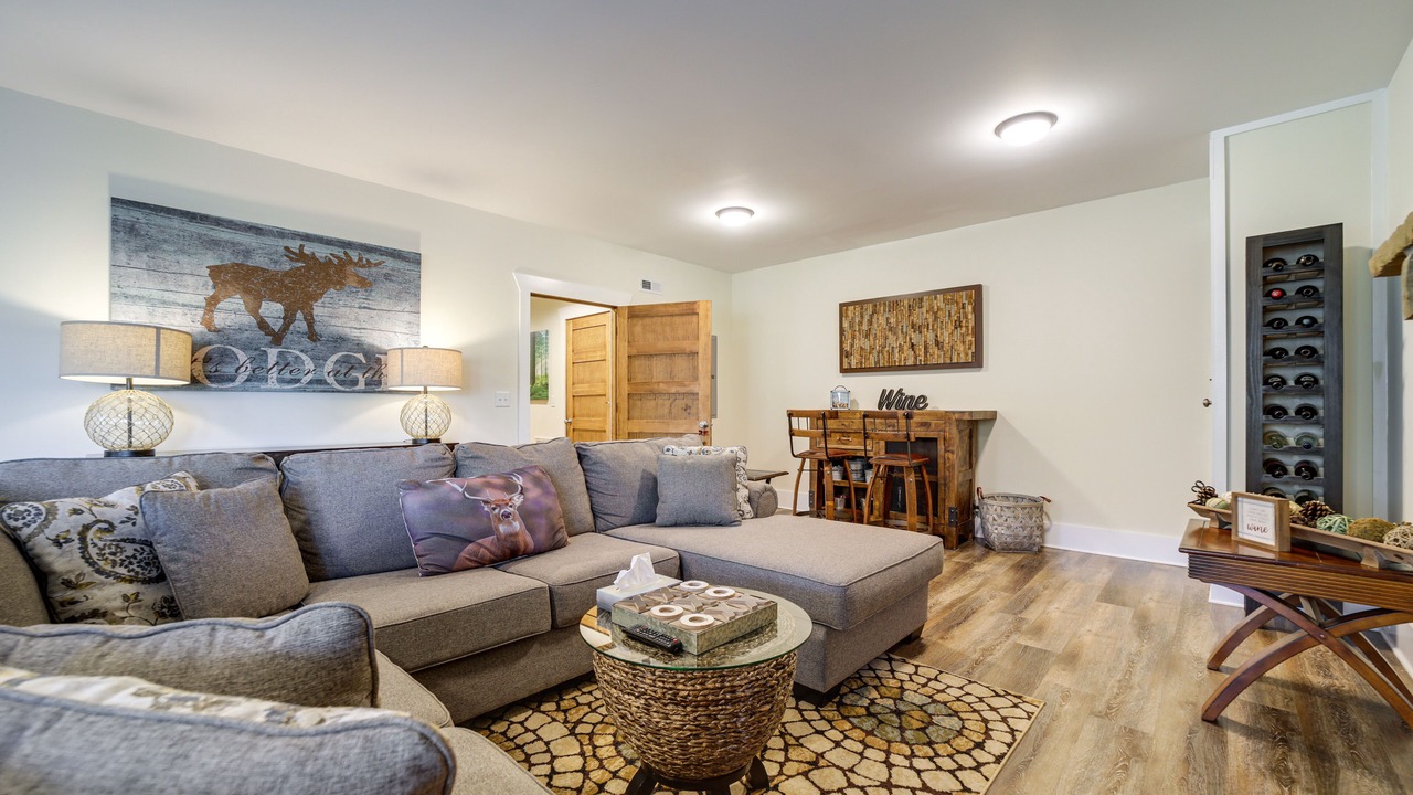 Photo of Livingroom in Glenville